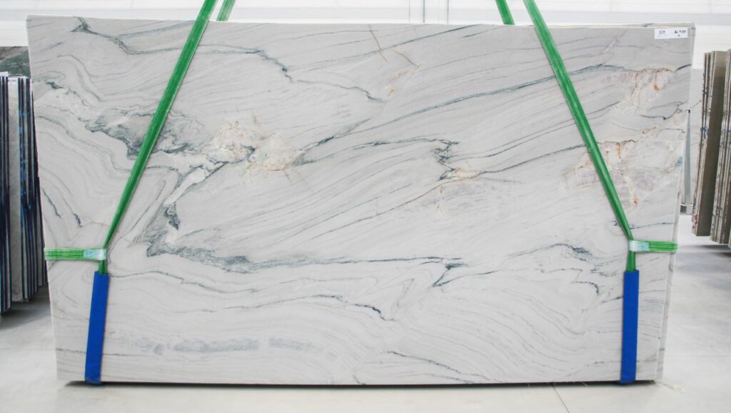 Fantasy Macaubas Leather Quartzite