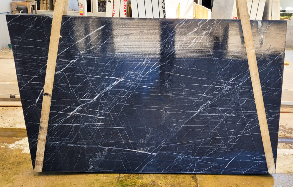 Spider Black Quartzite